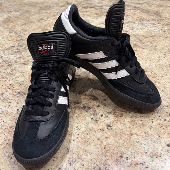 Adidas Samba Black White Sneakers Long Tongue With Red Writing Mens 6.5 - Picture 2 of 16